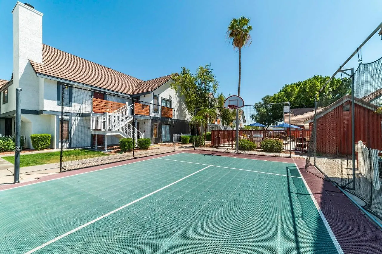 Lägenhet Metro Phx Studio Queen Sleeps 4 Heated Pool Phoenix