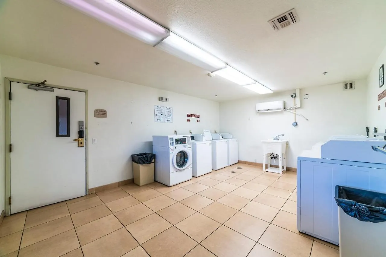 Metro Phx Studio Queen Sleeps 4 Heated Pool Phoenix 0*,  USA